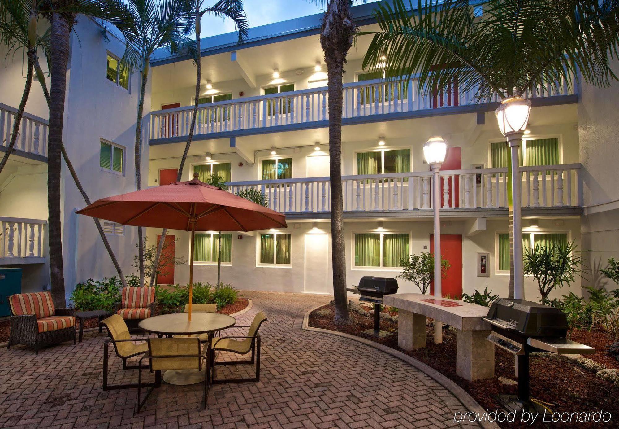 Residence Inn Miami Coconut Grove Exterior photo